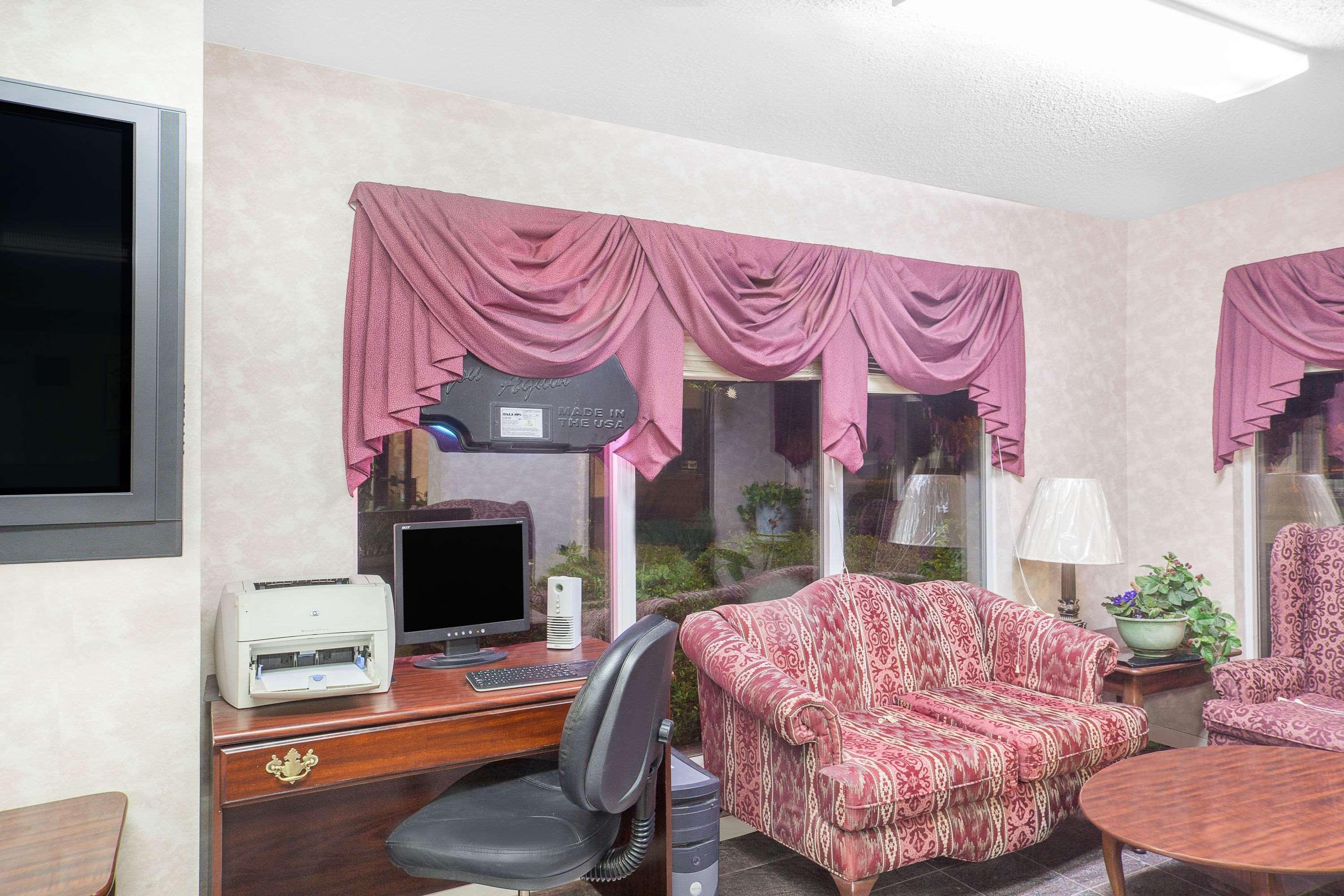 Super 8 By Wyndham Decatur Priceville Zewnętrze zdjęcie